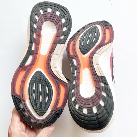 adidas Running Ultraboost 22 shoes sneakers tennis shoe running run like new - Picture 7 of 8